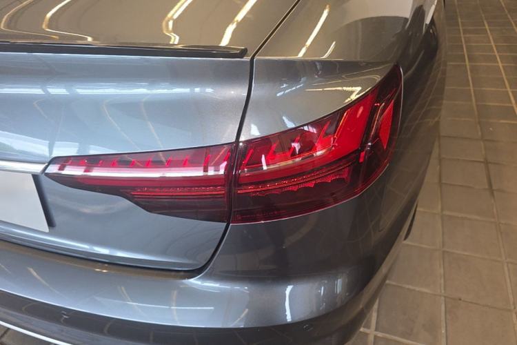 Used Audi A4L 2024 40 TFSI Fashion Dynamic Model Right Rear Taillight