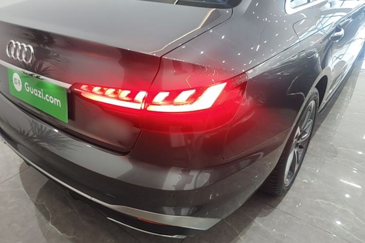 Used Audi A4L 2024 40 TFSI Fashion Dynamic Model Right Rear Taillight