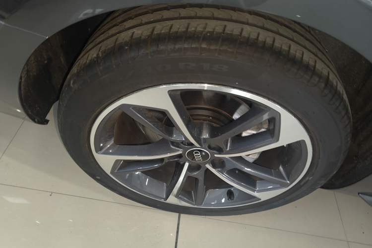 Used Audi A4L 2024 40 TFSI Fashion Dynamic Model Right Rear Wheel Hub