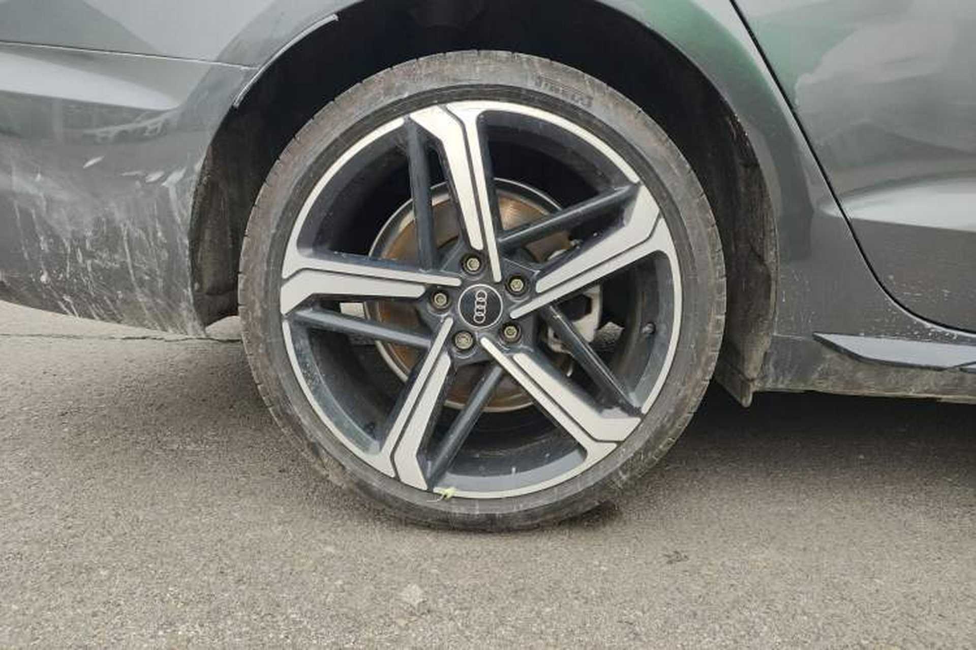 Used Audi A4L 2024 40 TFSI Luxury Dynamic Edition Right Rear Wheel Hub