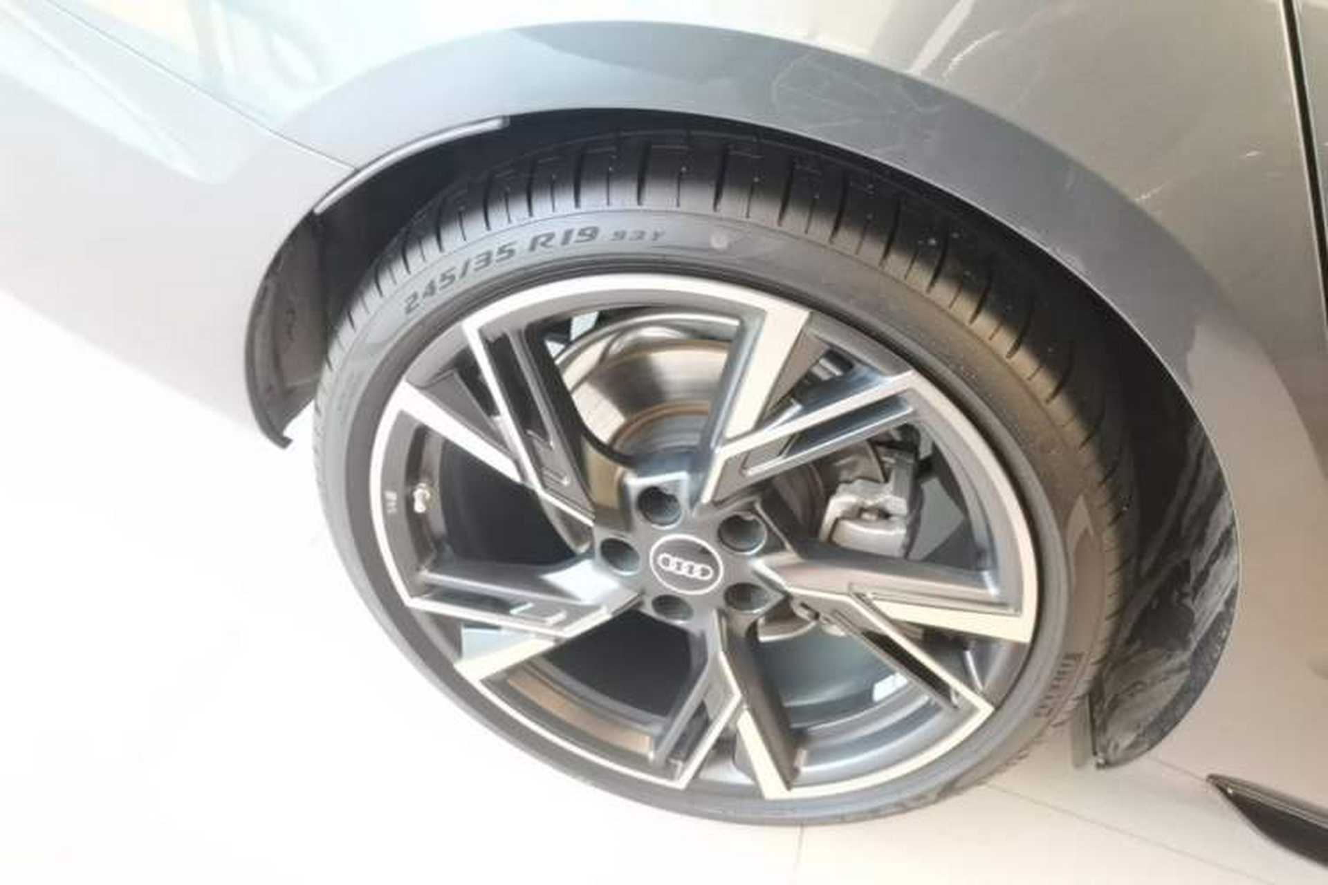 Used Audi A4L 2024 40 TFSI quattro RS Performance Package Right Rear Wheel Hub