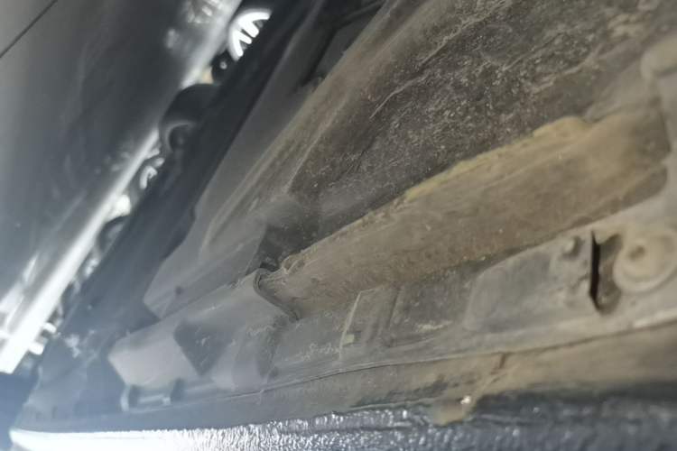Used Audi A4L 2024 40 TFSI quattro RS Performance Package Right Side Sill