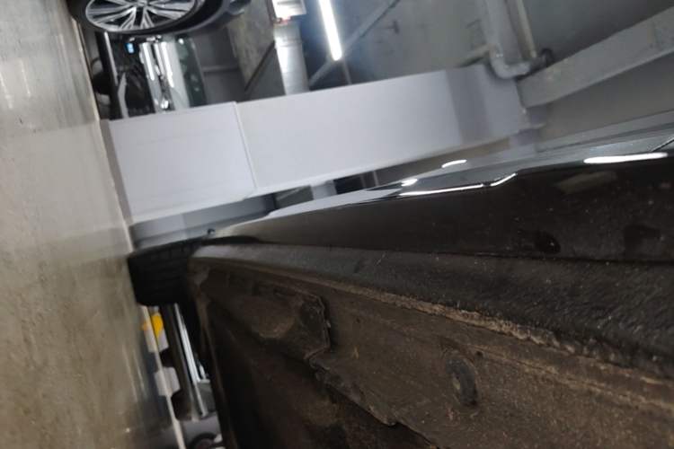 Used Audi A4L 2024 40 TFSI Luxury Dynamic Edition Right Side Sill