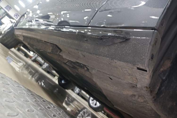 Used Audi A4L 2024 40 TFSI Luxury Dynamic Edition Right Side Sill