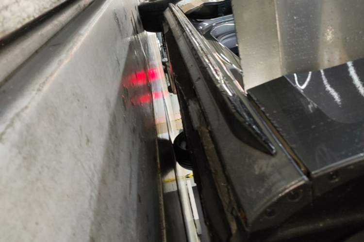 Used Audi A4L 2024 40 TFSI quattro RS Performance Package Right Side Sill