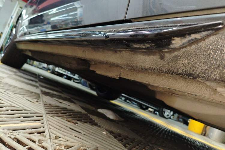 Used Audi A4L 2024 40 TFSI Luxury Dynamic Edition Right Side Sill