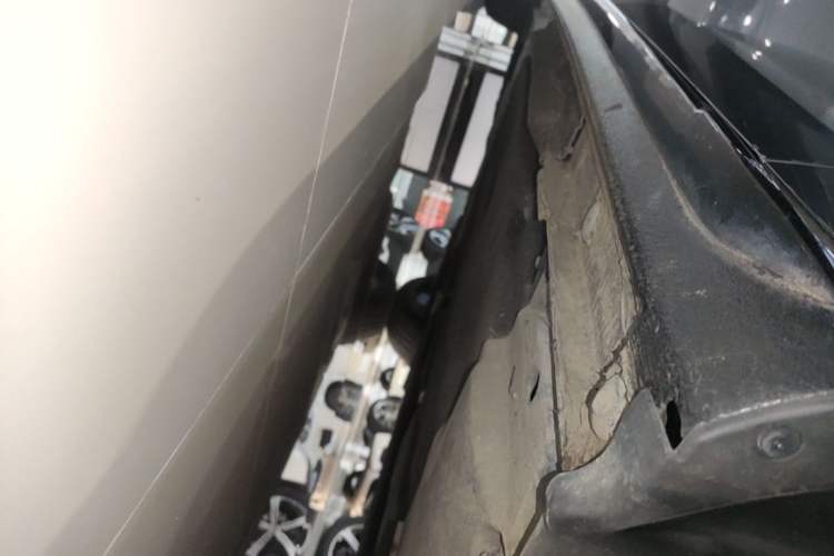Used Audi A4L 2024 40 TFSI quattro RS Performance Package Right Side Sill