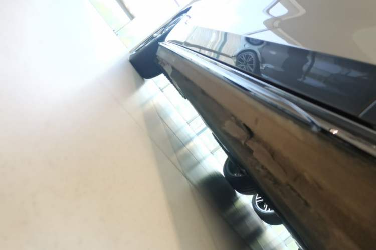 Used Audi A4L 2024 40 TFSI quattro RS Performance Package Right Side Sill