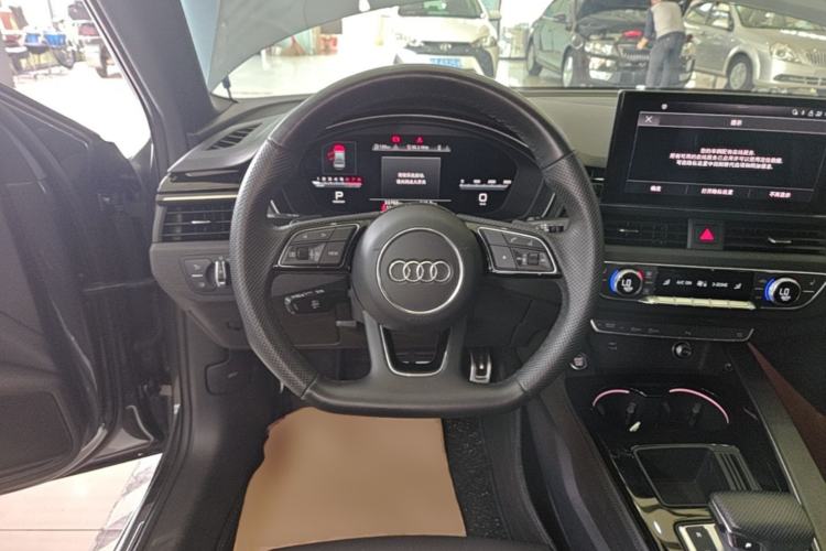 Used Audi A4L 2024 40 TFSI Luxury Dynamic Edition Steering Wheel