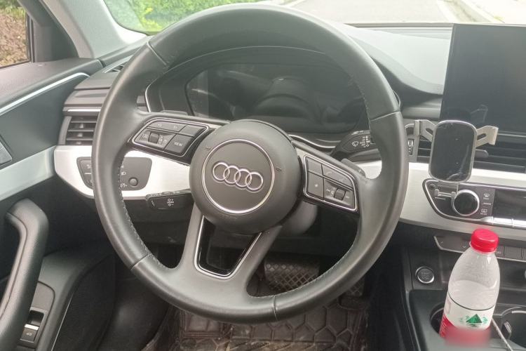 Used Audi A4L 2024 40 TFSI Fashion Dynamic Model Steering Wheel