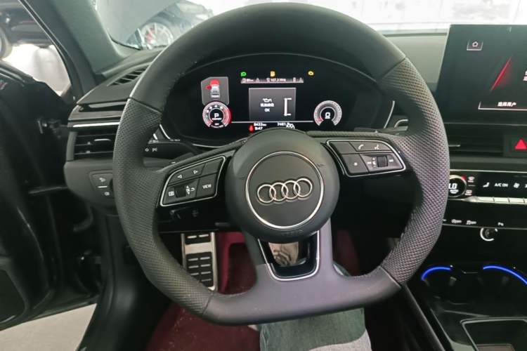 Used Audi A4L 2024 40 TFSI Luxury Dynamic Edition Steering Wheel
