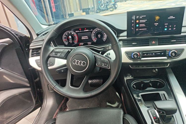 Used Audi A4L 2024 40 TFSI Fashion Dynamic Model Steering Wheel