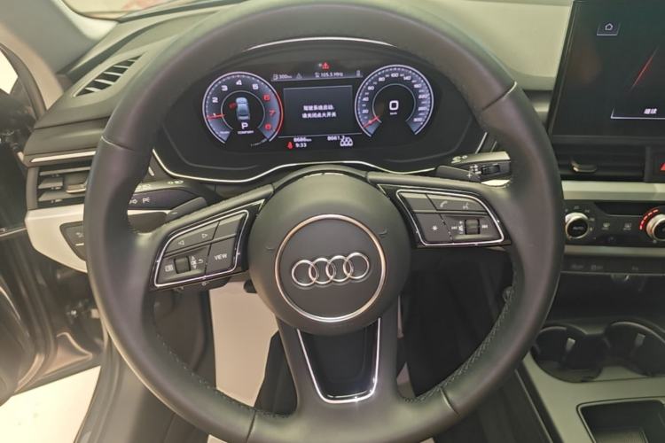 Used Audi A4L 2024 40 TFSI Fashion Dynamic Model Steering Wheel