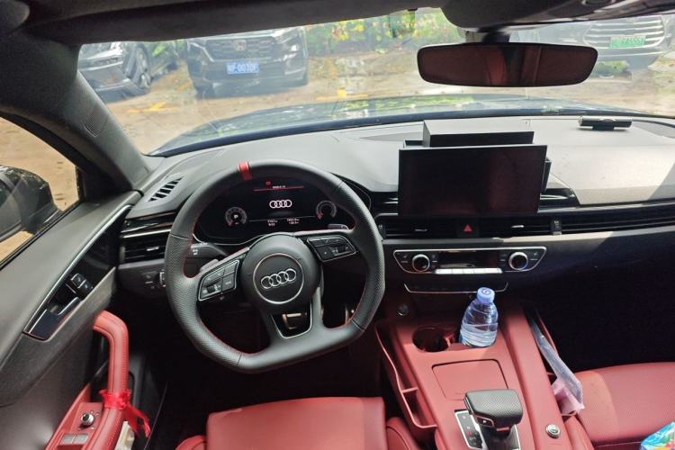 Used Audi A4L 2024 40 TFSI Luxury Dynamic Edition (Starry Night Version) Steering Wheel