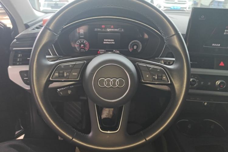 Used Audi A4L 2024 40 TFSI Fashion Dynamic Model Steering Wheel