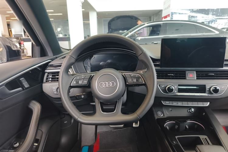 Used Audi A4L 2024 40 TFSI Luxury Dynamic Edition Steering Wheel
