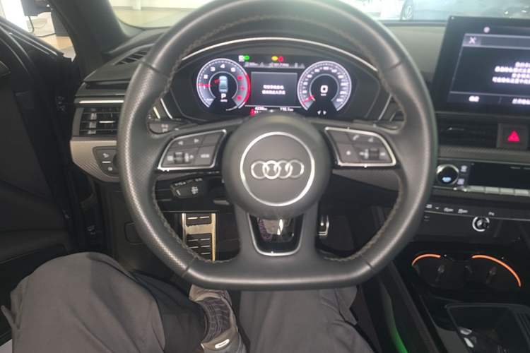 Used Audi A4L 2024 40 TFSI quattro RS Performance Package Steering Wheel