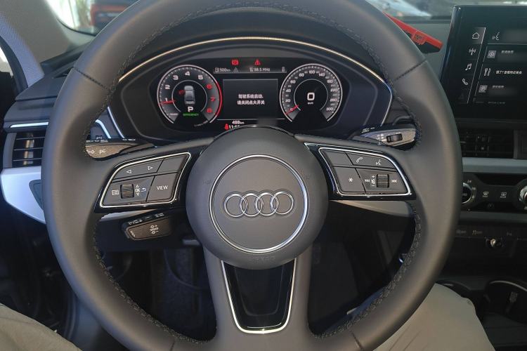 Used Audi A4L 2024 40 TFSI Fashion Dynamic Model Steering Wheel