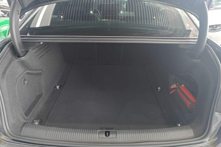 Used Audi A4L 2024 40 TFSI Fashion Dynamic Model Trunk