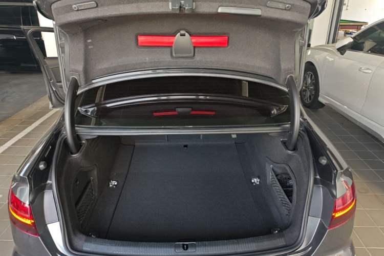 Used Audi A4L 2024 40 TFSI Luxury Dynamic Edition Trunk