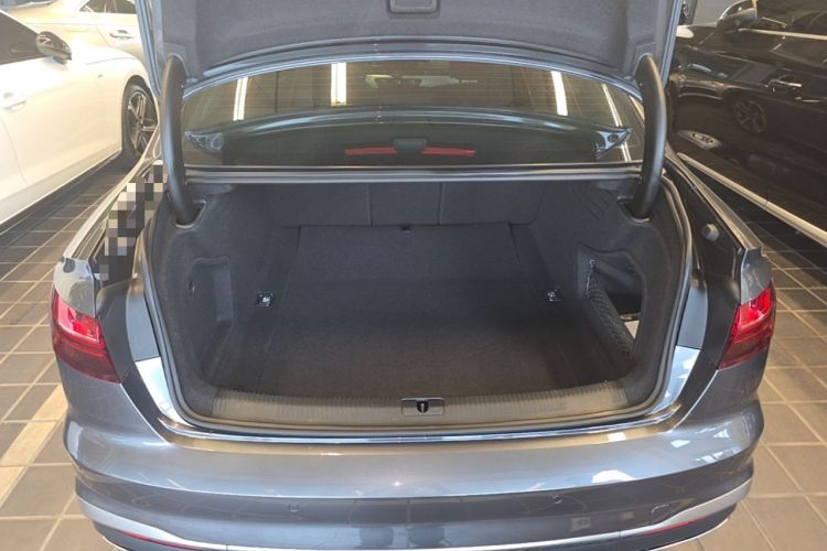 Used Audi A4L 2024 40 TFSI Fashion Dynamic Model Trunk
