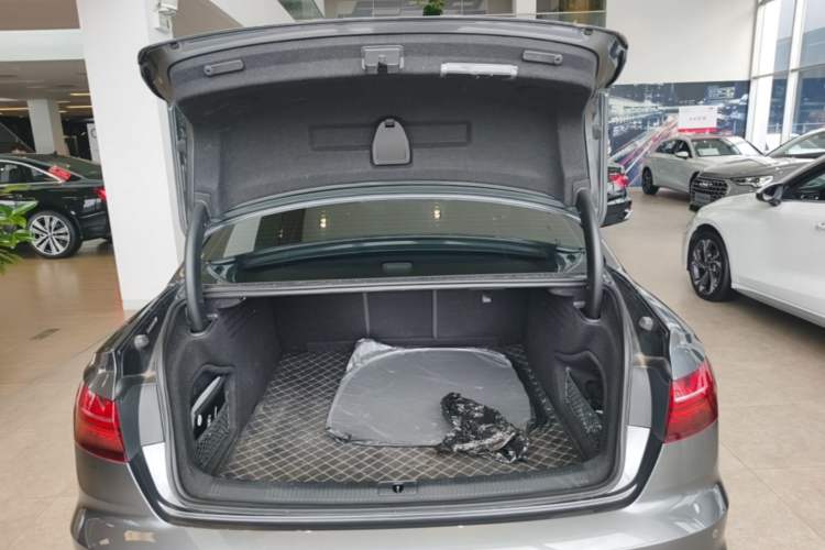 Used Audi A4L 2024 40 TFSI Luxury Dynamic Edition Trunk
