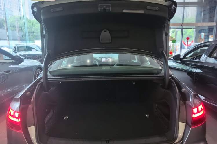 Used Audi A4L 2024 40 TFSI Luxury Dynamic Edition Trunk