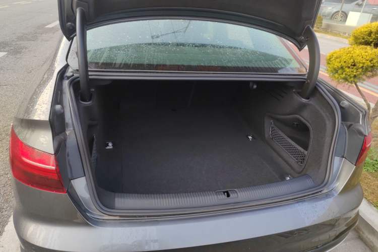 Used Audi A4L 2024 40 TFSI Luxury Dynamic Edition Trunk