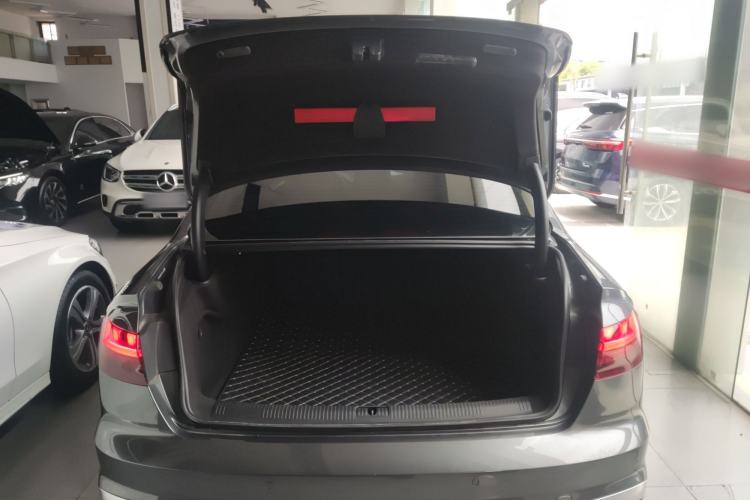 Used Audi A4L 2024 40 TFSI Fashion Dynamic Model Trunk