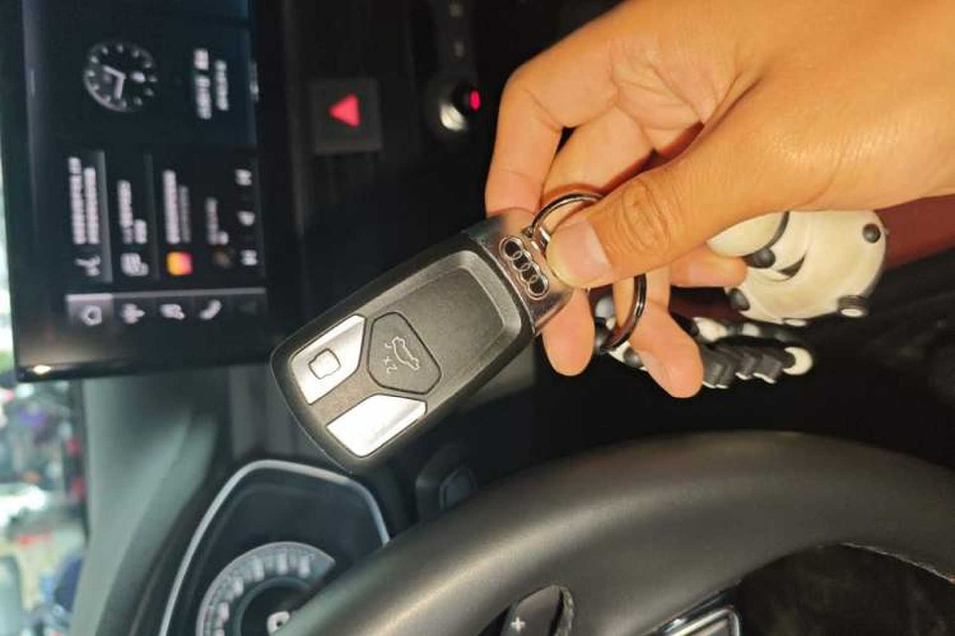 Used Audi A4L 2024 40 TFSI Fashion Dynamic Model Vehicle Key