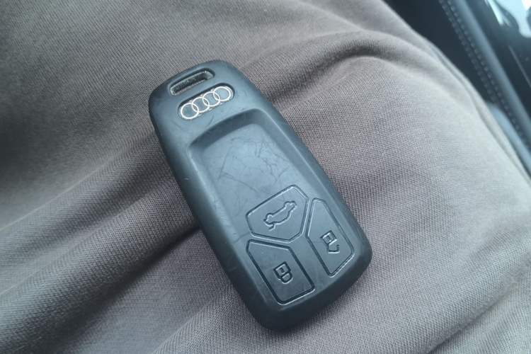 Used Audi A4L 2024 40 TFSI Luxury Dynamic Edition Vehicle Key