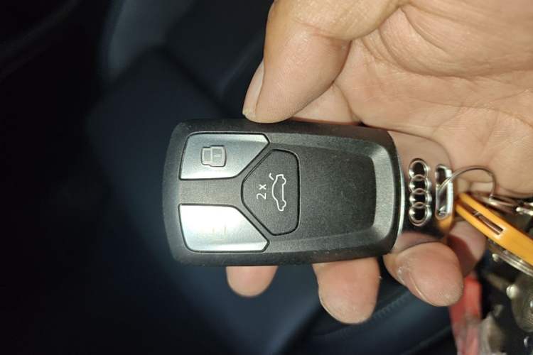 Used Audi A4L 2024 40 TFSI Luxury Dynamic Edition Vehicle Key