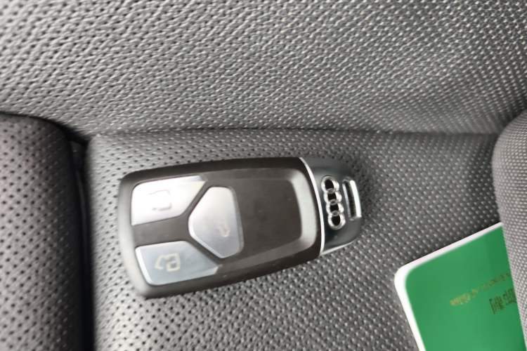 Used Audi A4L 2024 40 TFSI Luxury Dynamic Edition Vehicle Key