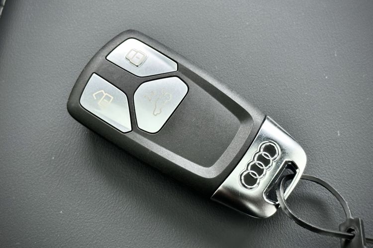 Used Audi A4L 2024 40 TFSI Luxury Dynamic Edition Vehicle Key