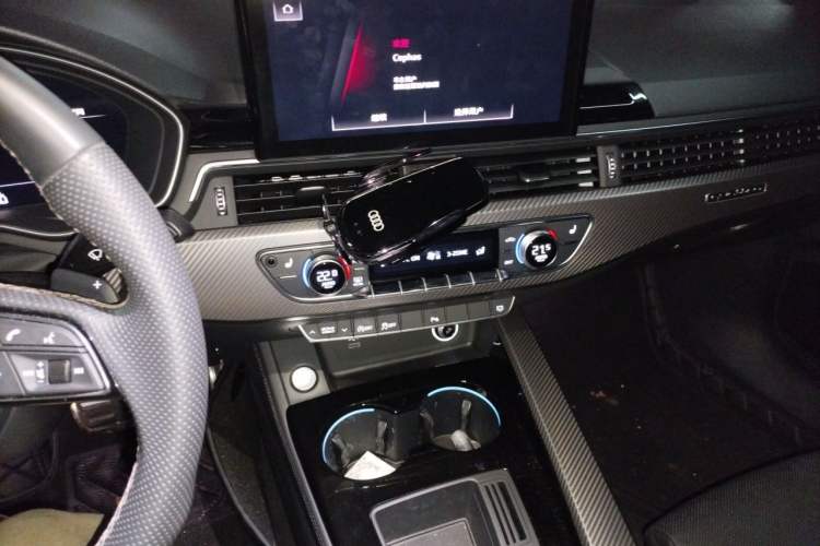 Used Audi A4L 2024 40 TFSI quattro RS Performance Package Audio And AC Panel