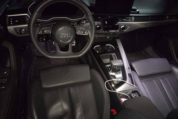 Used Audi A4L 2024 40 TFSI quattro RS Performance Package Center Console