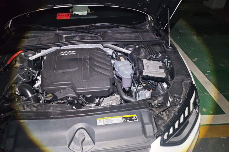 Used Audi A4L 2024 40 TFSI quattro RS Performance Package Engine Bay Left