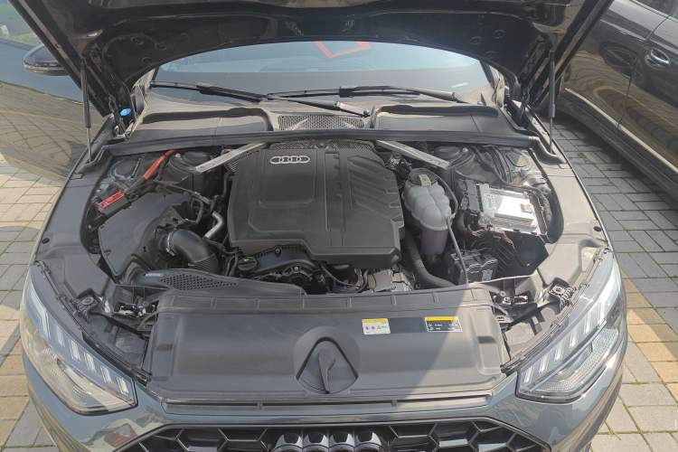Used Audi A4L 2024 40 TFSI quattro RS Performance Package Engine Bay