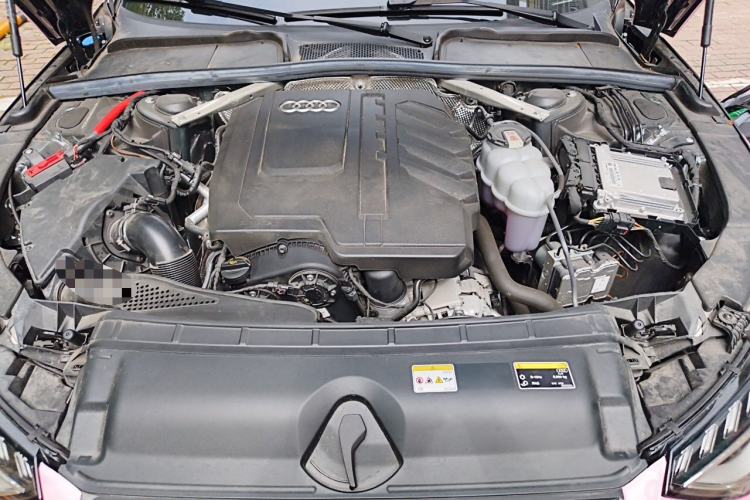 Used Audi A4L 2024 40 TFSI Luxury Dynamic Edition Engine Bay