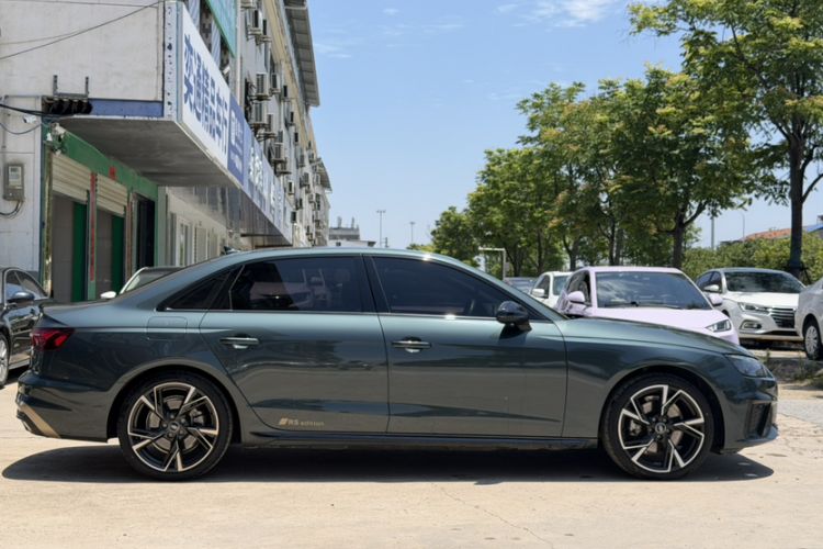Used Audi A4L 2024 40 TFSI quattro RS Performance Package Exterior 1