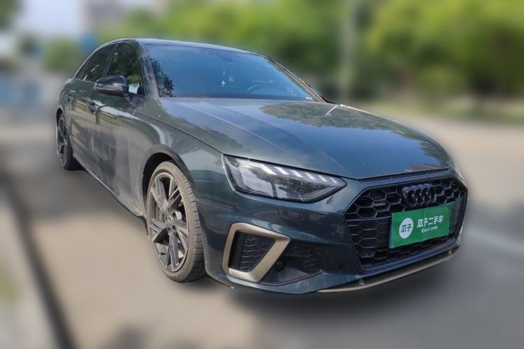 Used Audi A4L  Front Right 45 Deg