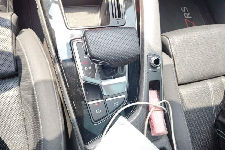 Used Audi A4L 2024 40 TFSI quattro RS Performance Package Gear Lever