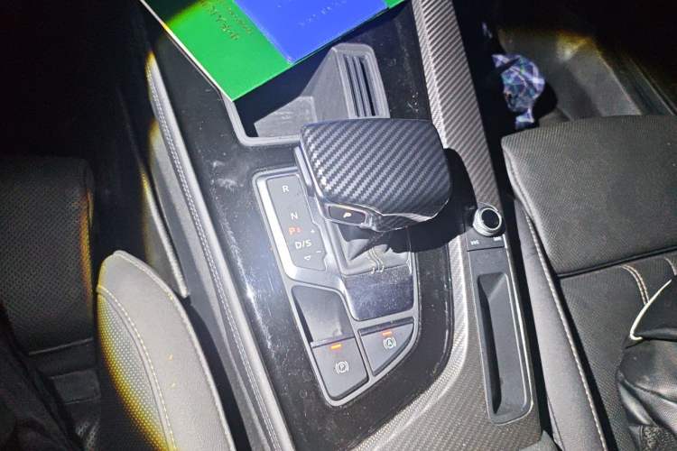 Used Audi A4L 2024 40 TFSI quattro RS Performance Package Gear Lever