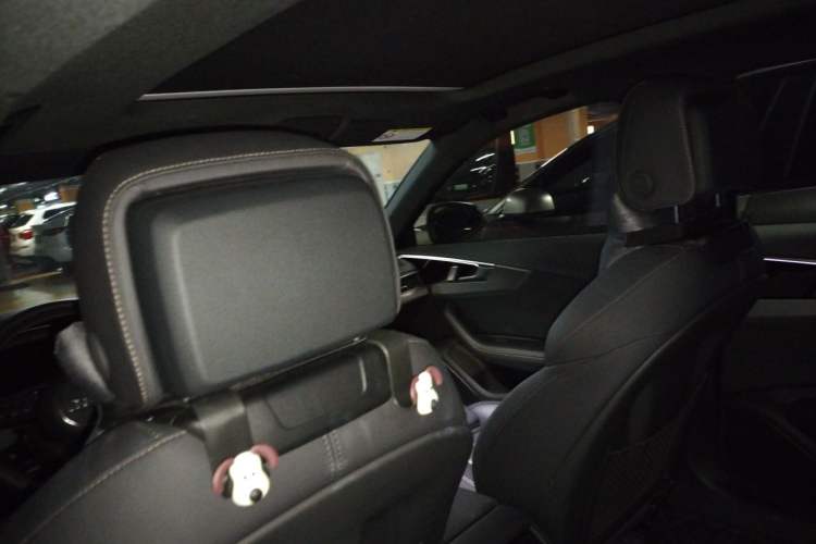 Used Audi A4L 2024 40 TFSI quattro RS Performance Package Headliner