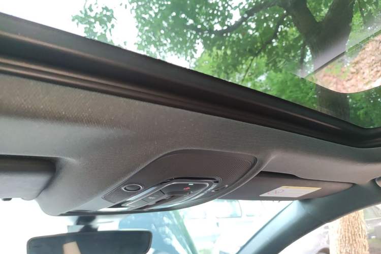 Used Audi A4L 2024 40 TFSI quattro RS Performance Package Headliner
