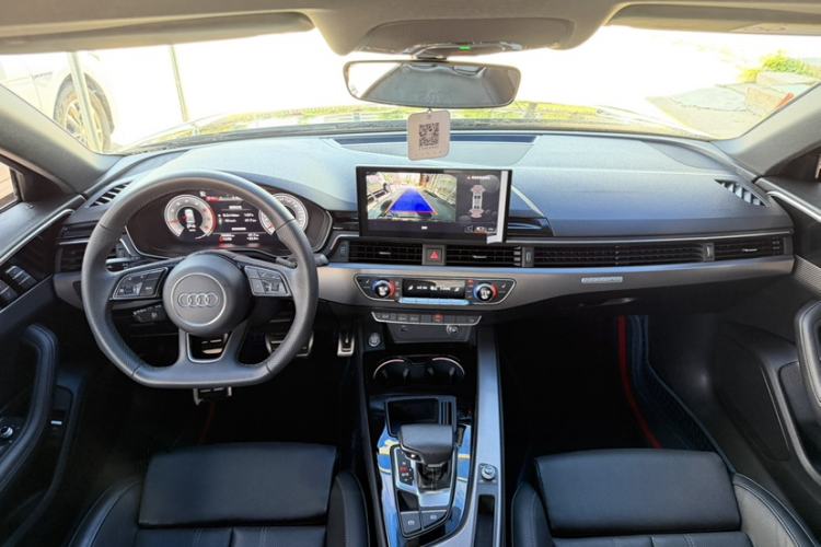 Used Audi A4L 2024 40 TFSI quattro RS Performance Package Interior 3