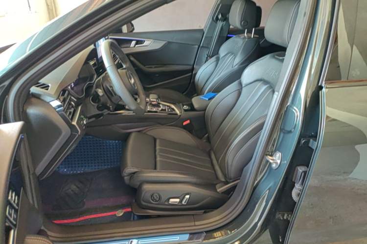 Used Audi A4L 2024 40 TFSI quattro RS Performance Package Left Front Seat