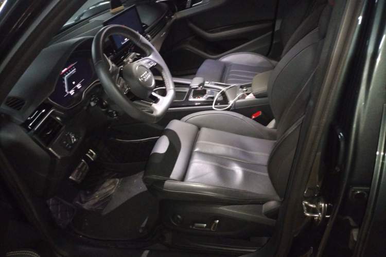 Used Audi A4L 2024 40 TFSI quattro RS Performance Package Left Front Seat