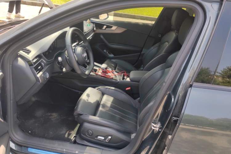 Used Audi A4L  Left Front Seat