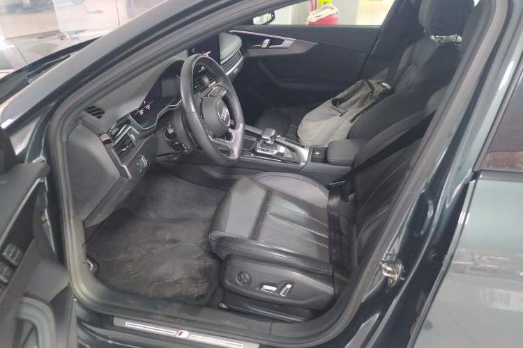 Used Audi A4L 2024 40 TFSI quattro RS Performance Package Left Front Seat